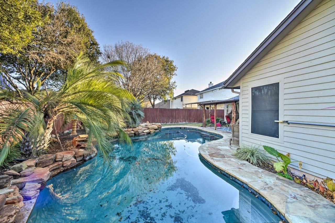 Peaceful San Antonio Oasis With Private Pool And Grill Exterior foto
