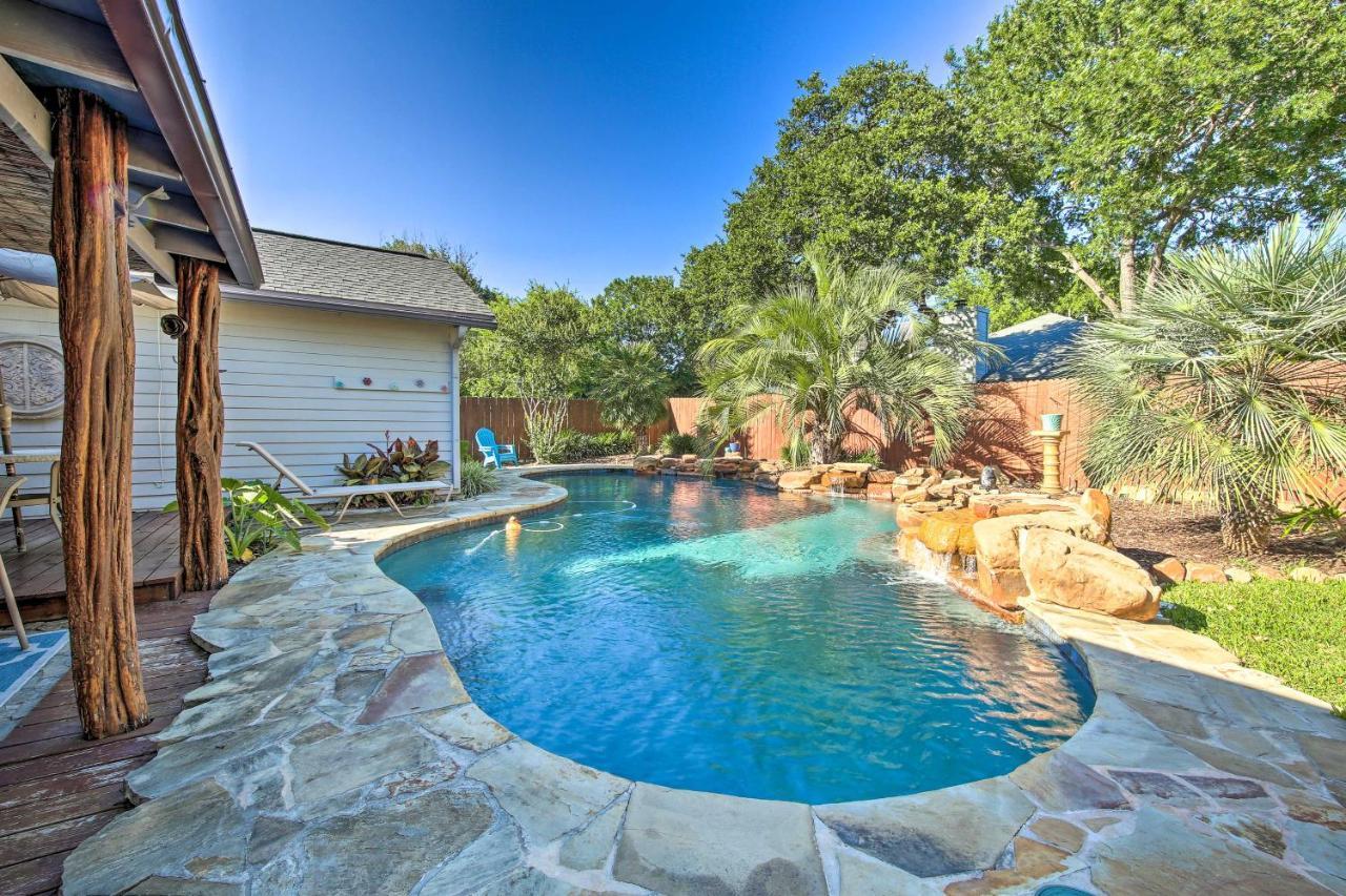 Peaceful San Antonio Oasis With Private Pool And Grill Exterior foto